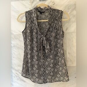 Banana Republic sleeveless blouse with tie front
